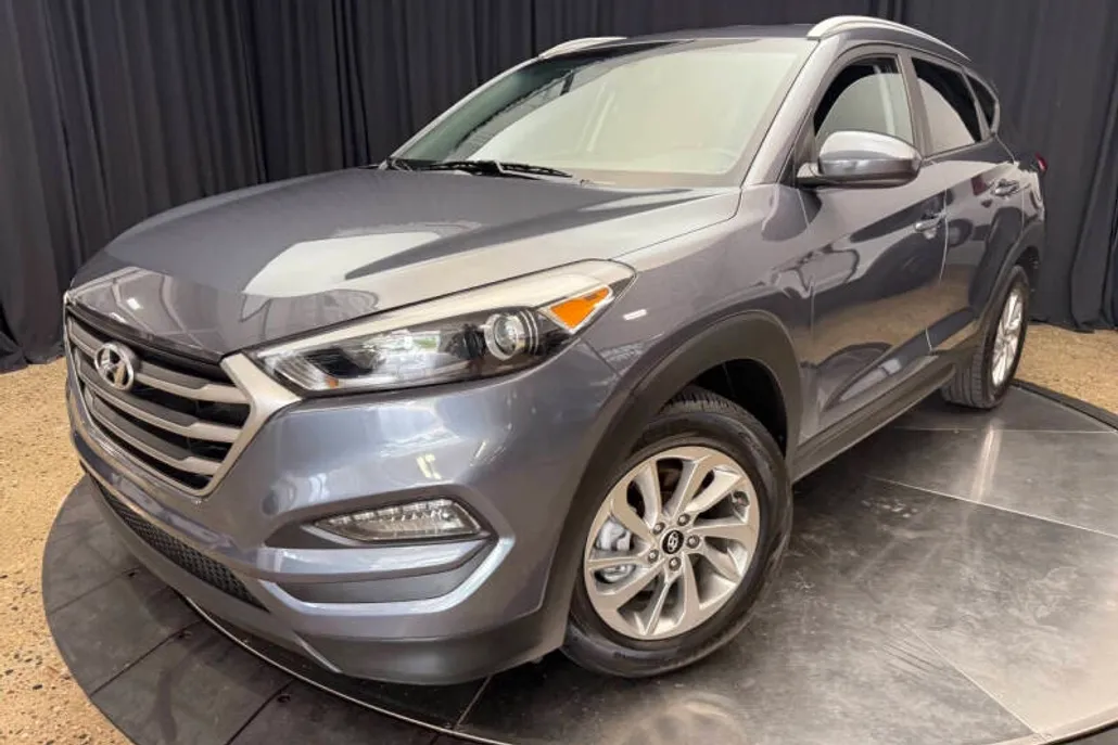 2016 Hyundai Tucson SE photo 1