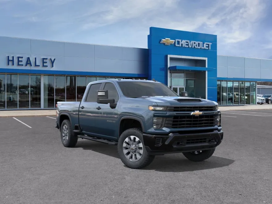 2026 Chevrolet Silverado 2500HD Custom photo 1