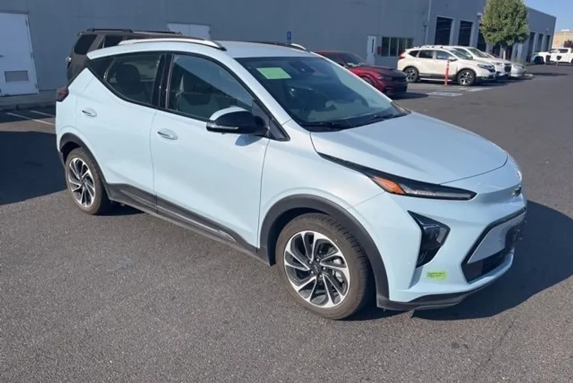 2023 Chevrolet Bolt EUV Premier photo 1