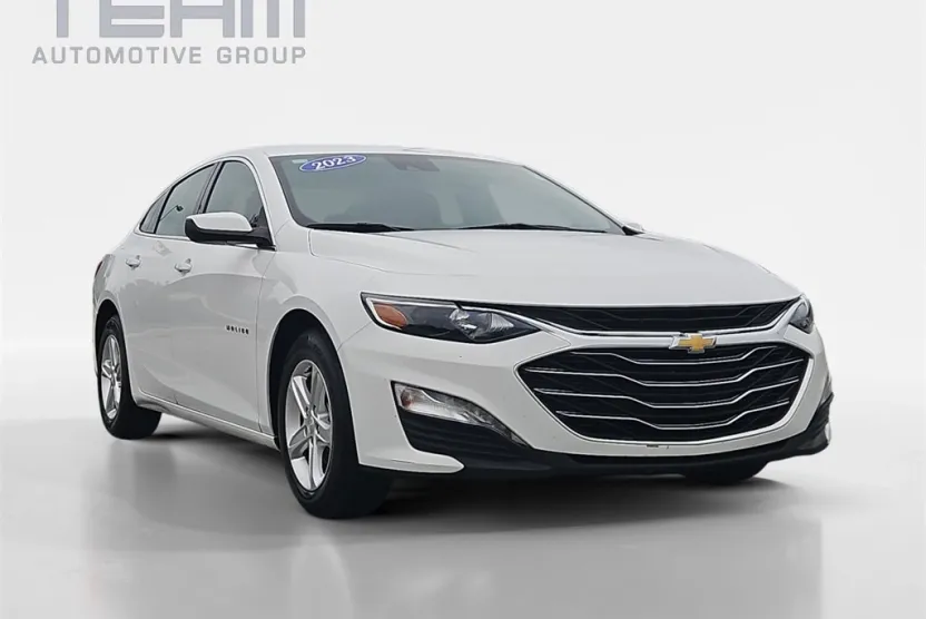 2023 Chevrolet Malibu 1LT photo 1