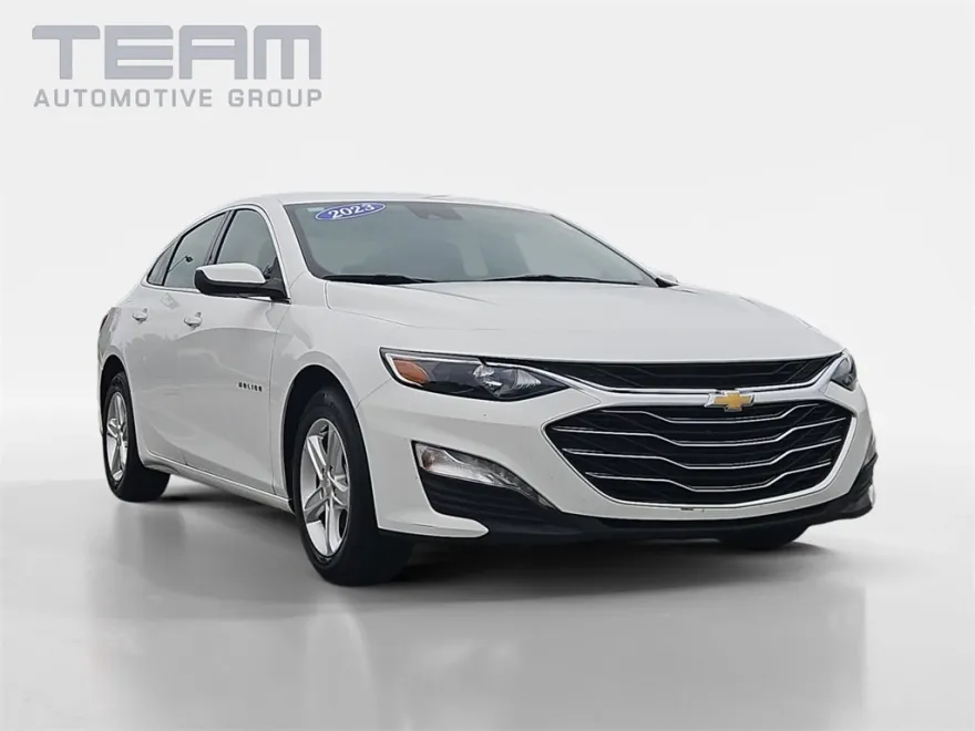 2023 Chevrolet Malibu 1LT photo 1