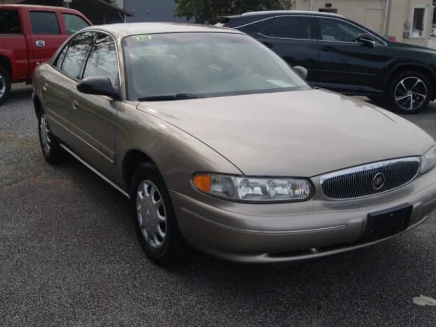 2002 Buick Century Custom photo 1
