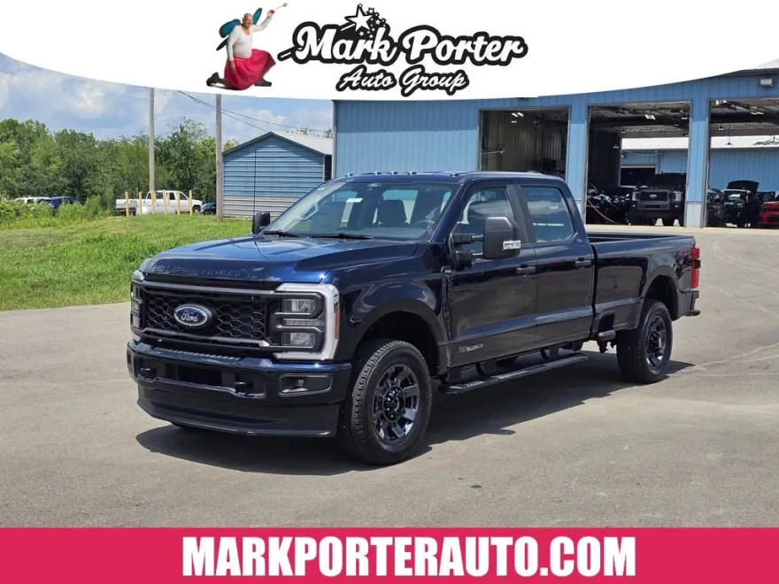 2025 Ford F-250 photo 1