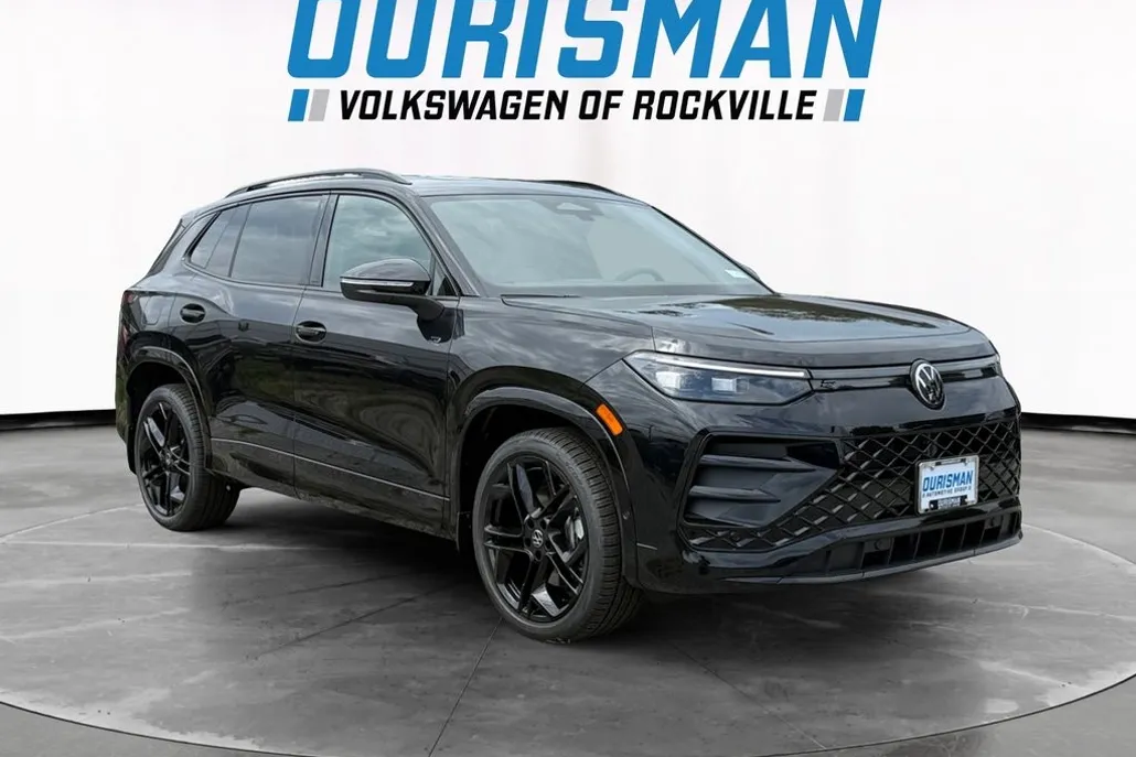 2025 Volkswagen Tiguan SE R-Line Black photo 1