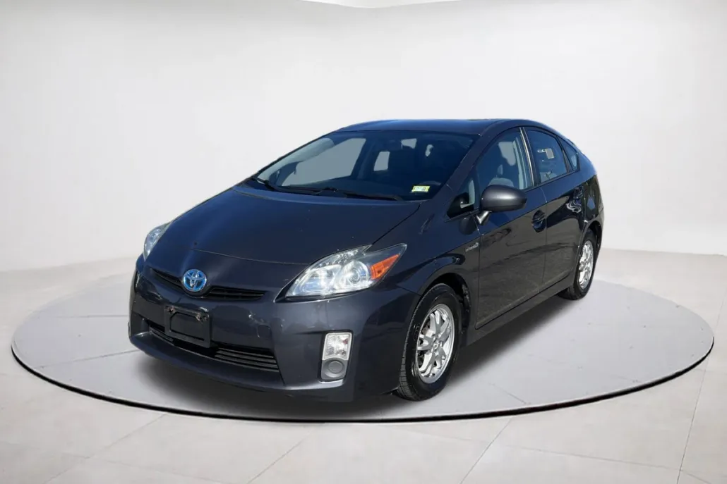 2010 Toyota Prius Base photo 1