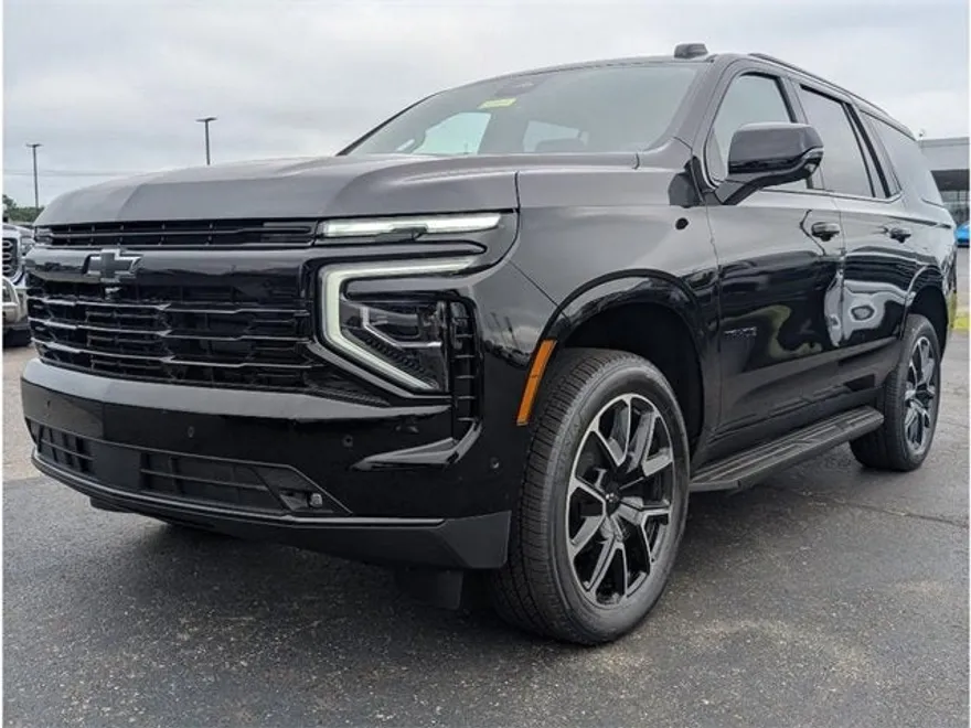 2025 Chevrolet Tahoe RST photo 1