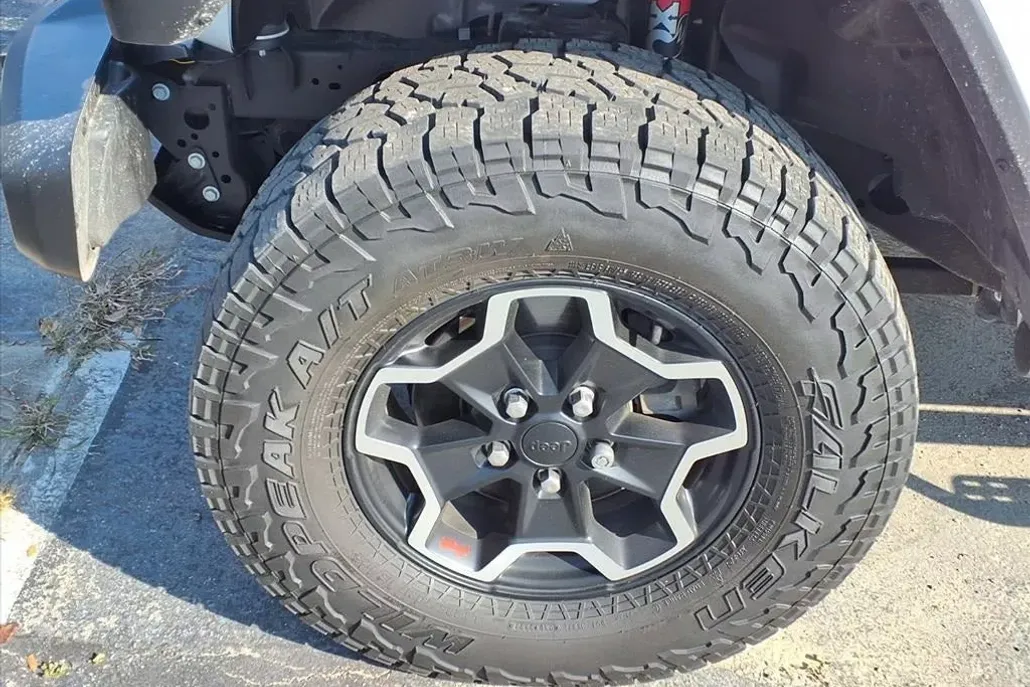 2022 Jeep Gladiator Rubicon photo 1