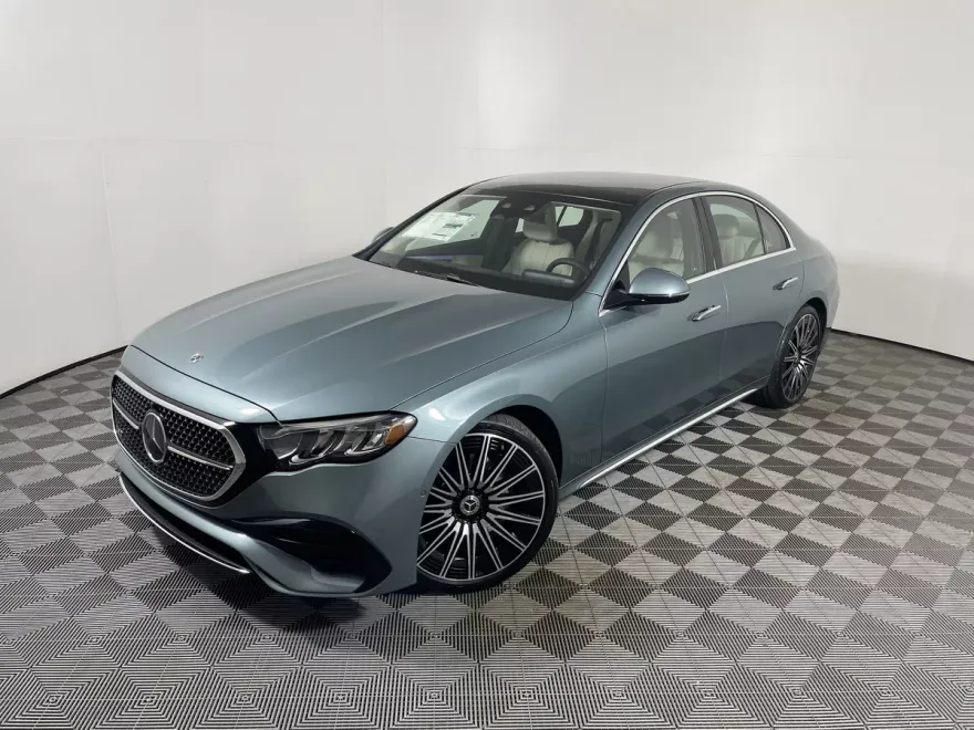 2026 Mercedes Benz E photo 1