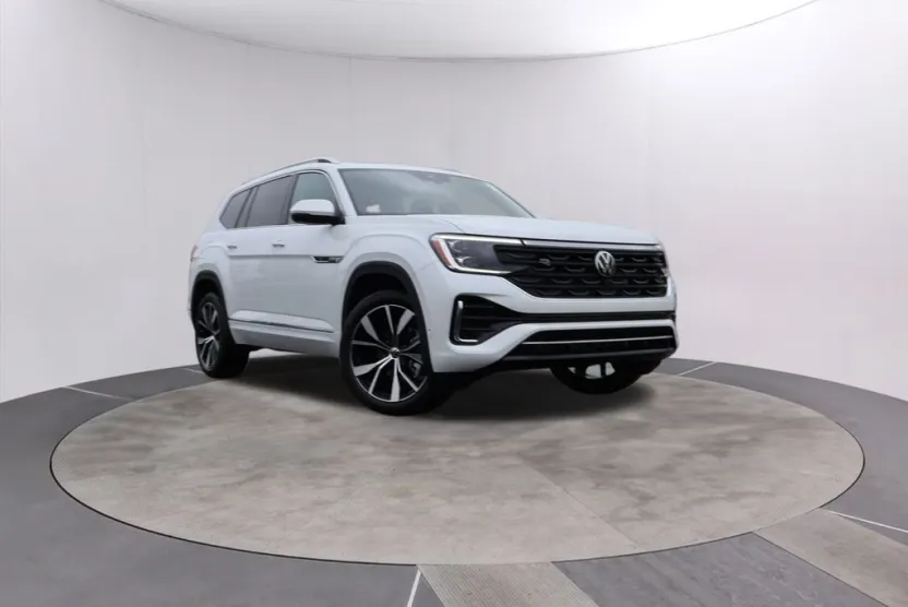 2026 Volkswagen Atlas SEL Premium R-Line photo 1