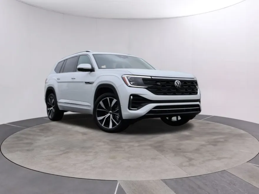2026 Volkswagen Atlas SEL Premium R-Line photo 1