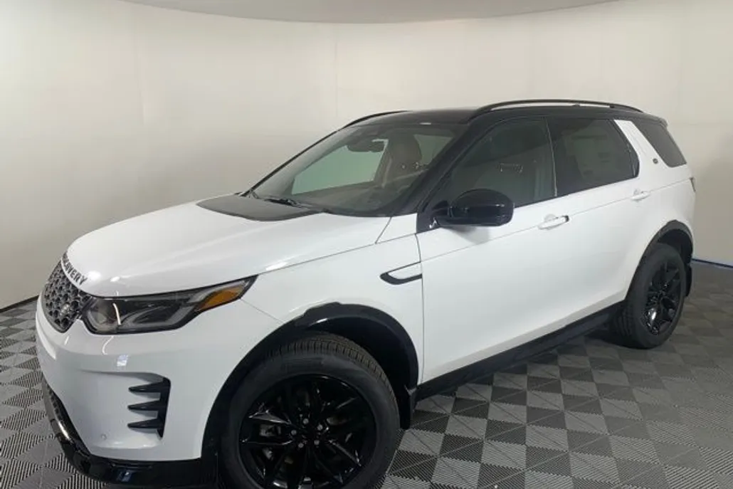 2025 Land Rover Discovery Sport SE photo 1