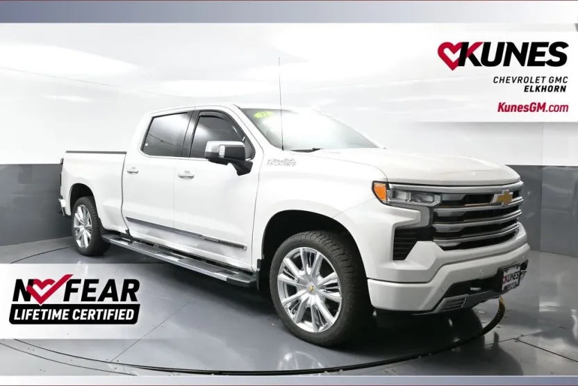 2022 Chevrolet Silverado 1500 High Country photo 1