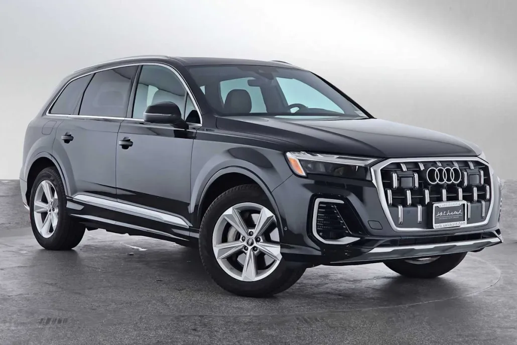 2025 Audi Q7 Premium photo 1