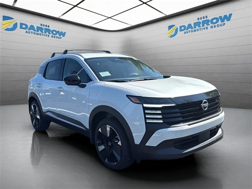 2026 Nissan Kicks SR photo 1