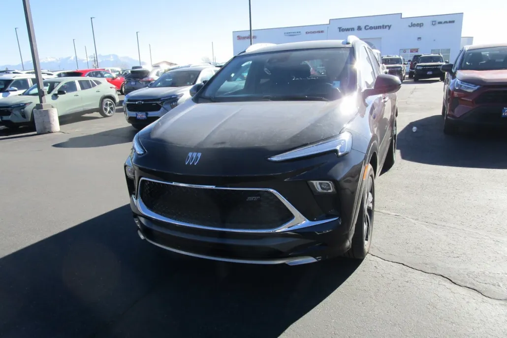 2024 Buick Encore GX Sport Touring photo 1