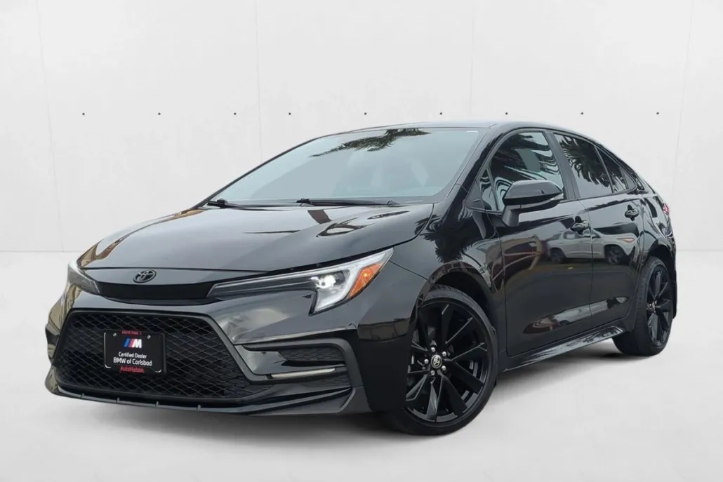 2024 Toyota Corolla SE photo 1