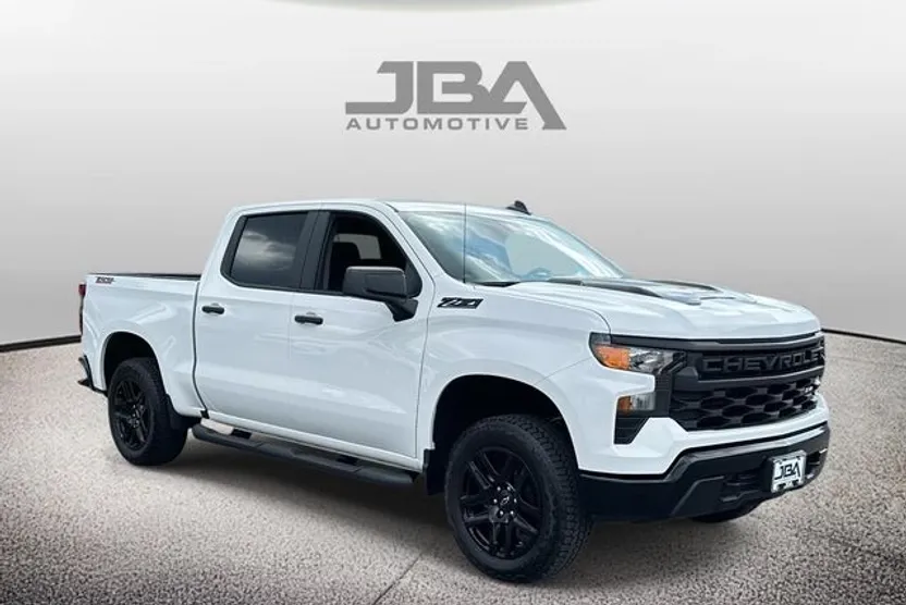 2024 Chevrolet Silverado 1500 Custom Trail Boss photo 1