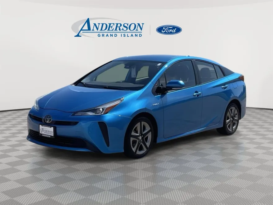 2019 Toyota Prius XLE photo 1