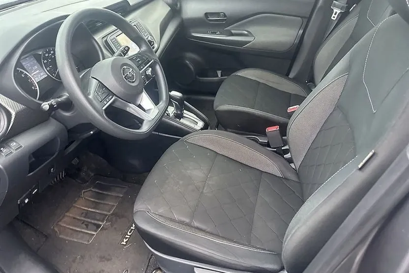 2019 Nissan Kicks S photo 1