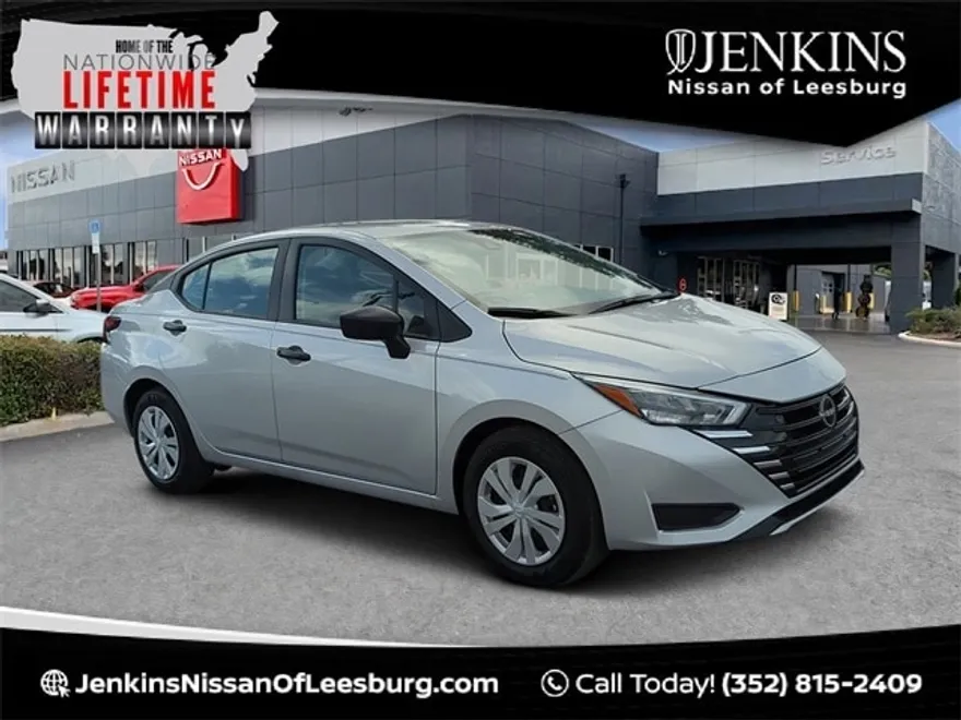 2025 Nissan Versa 1.6 S photo 1