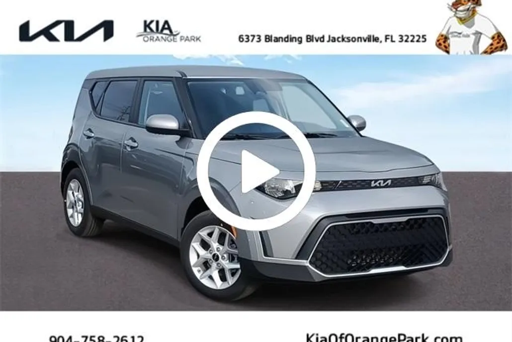2025 Kia Soul LX photo 1