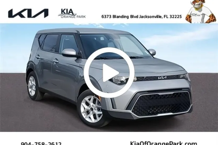2025 Kia Soul LX photo 1
