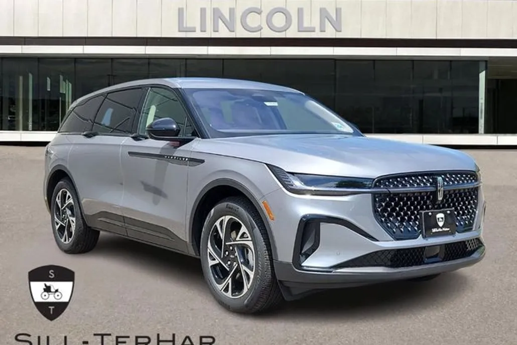 2025 Lincoln Nautilus Premiere photo 1