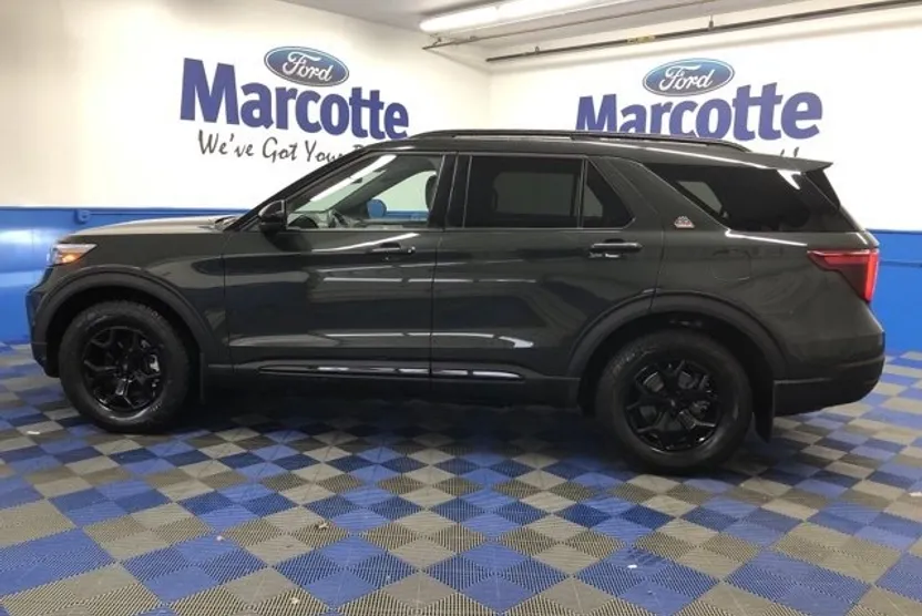 2024 Ford Explorer Timberline photo 1