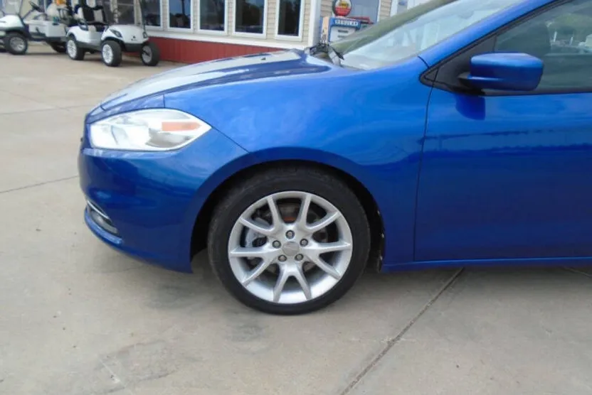 2013 Dodge Dart SXT photo 1