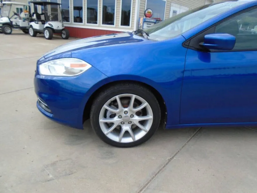 2013 Dodge Dart SXT photo 1