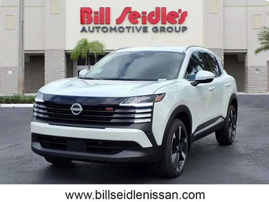 2025 Nissan Kicks SR photo 1