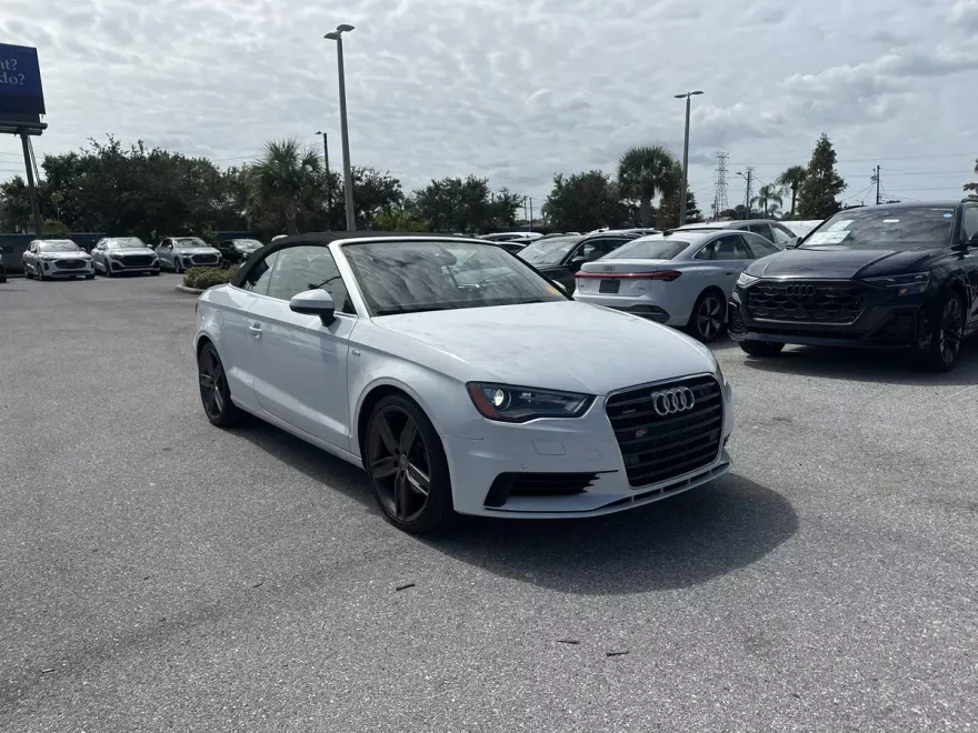 2016 Audi A3 2.0T Premium Plus photo 1