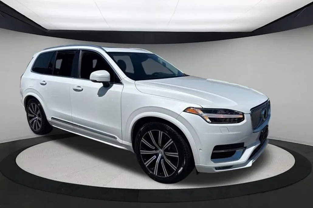 2022 Volvo XC90 T6 Inscription photo 1