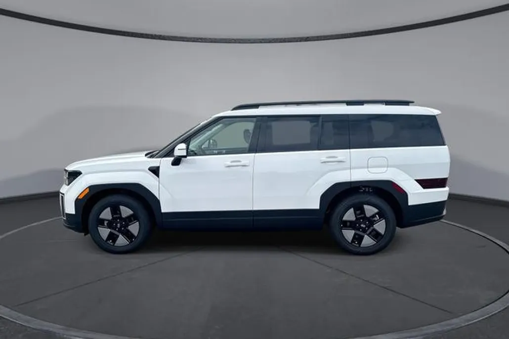 2026 Hyundai Santa Fe SEL photo 1
