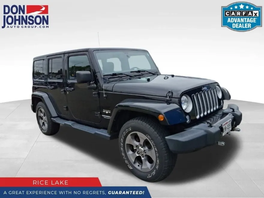 2016 Jeep Wrangler Unlimited Sahara photo 1