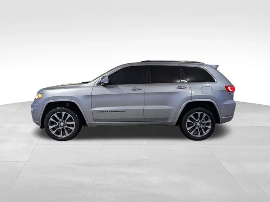 2017 Jeep Grand Cherokee Overland photo 1