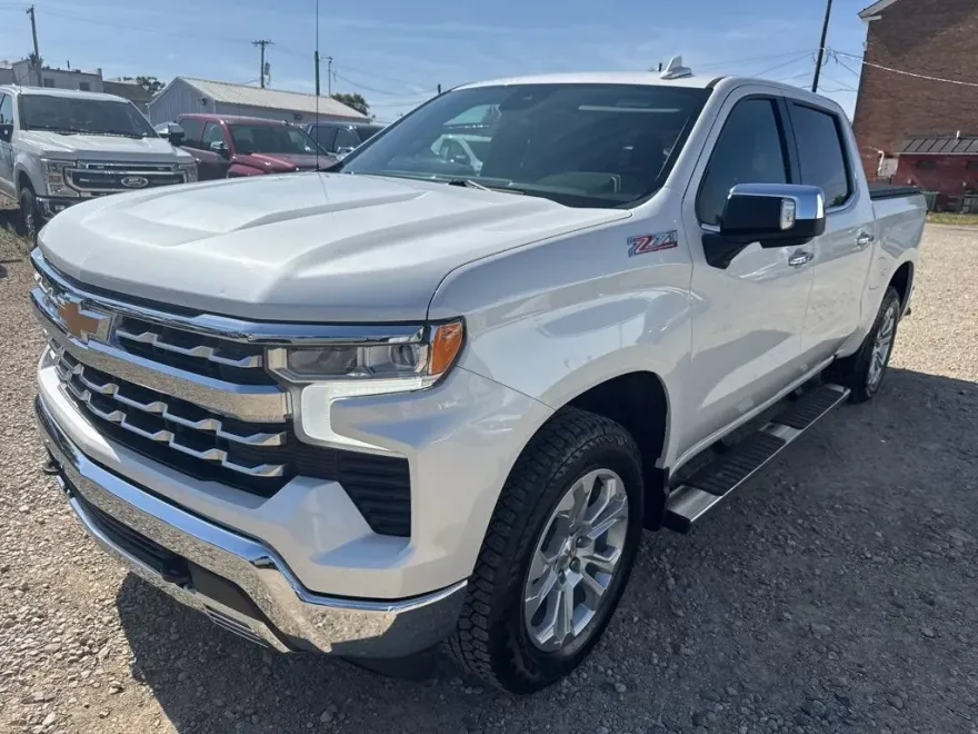 2022 Chevrolet Silverado 1500 LTZ photo 1