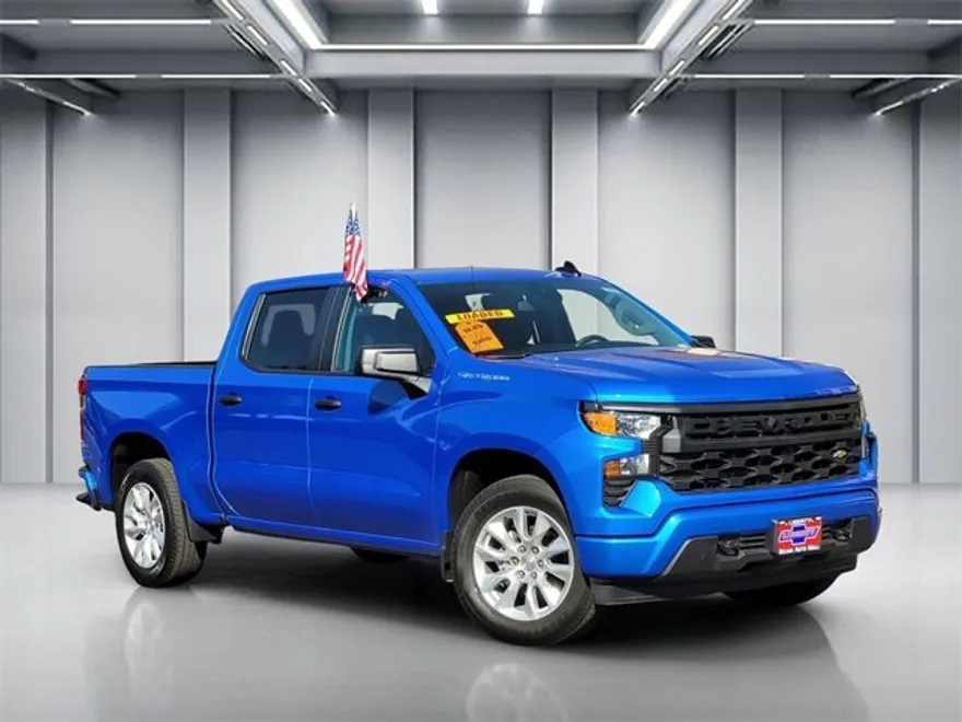 2026 Chevrolet Silverado 1500 Custom photo 1