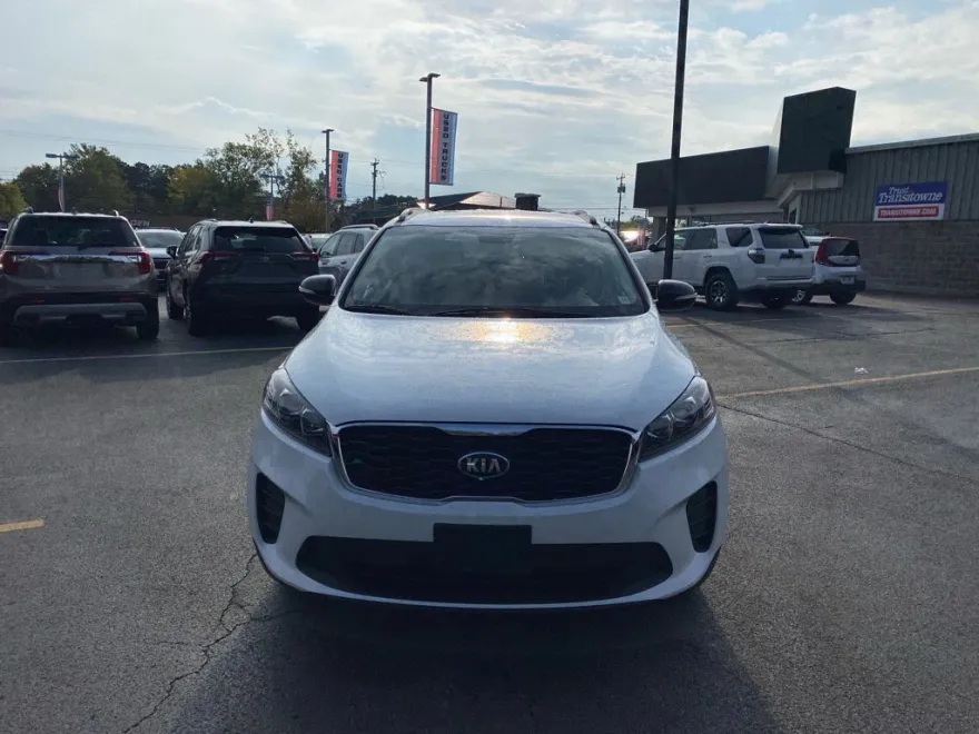 2019 Kia Sorento S photo 1