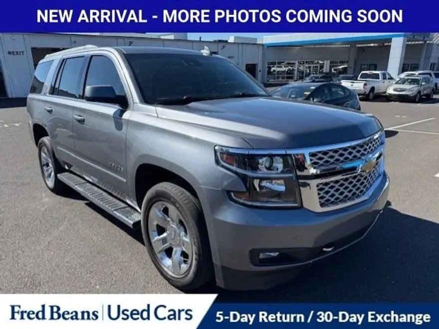 2019 Chevrolet Tahoe LT photo 1