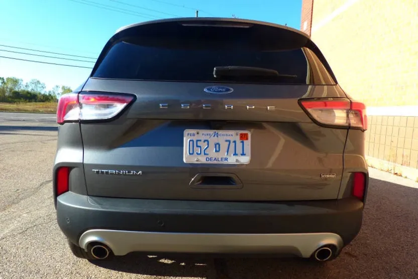 2022 Ford Escape Plug-In Hybrid Titanium photo 1