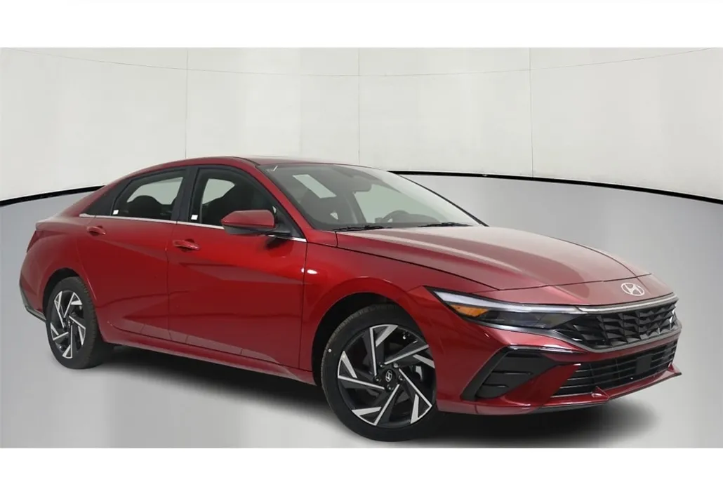 2025 Hyundai Elantra SEL Convenience photo 1