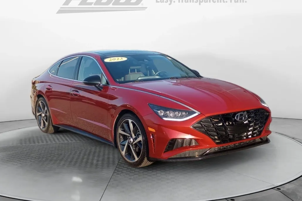 2023 Hyundai Sonata SEL Plus photo 1