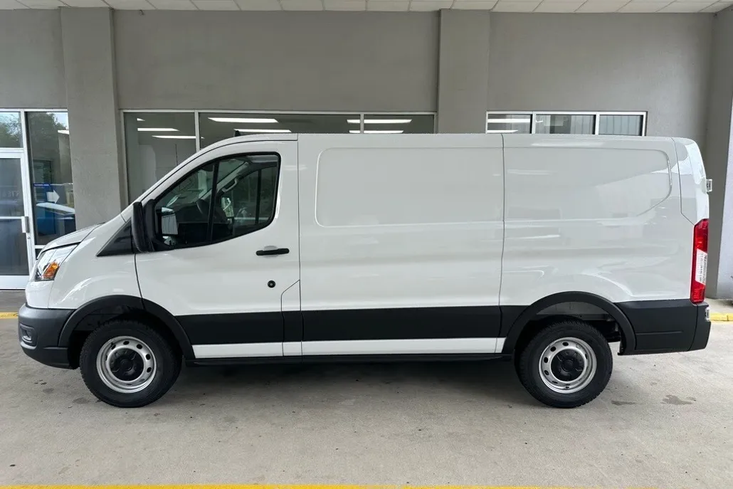 2025 Ford Transit Cargo Van photo 1
