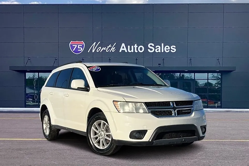 2015 Dodge Journey SXT photo 1