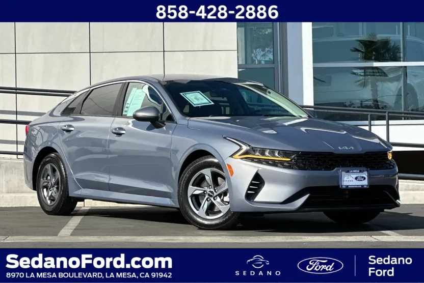 2022 Kia K5 LXS photo 1