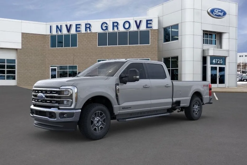 2025 Ford F-350 Lariat photo 1
