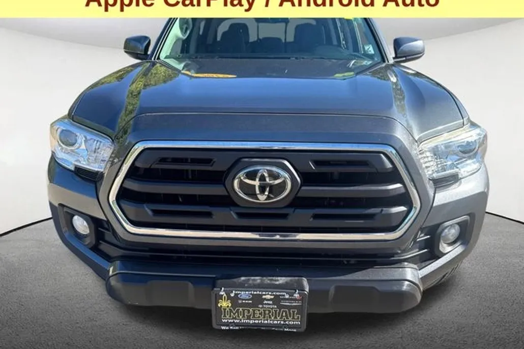 2019 Toyota Tacoma SR5 photo 1