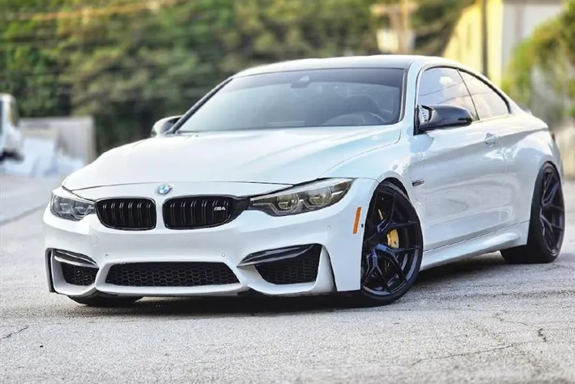 2020 Bmw M4 Coupe photo 1
