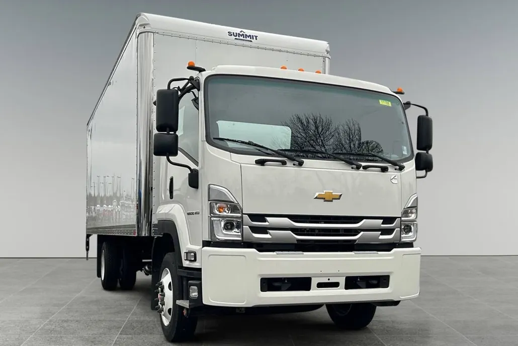 2024 Chevrolet Silverado photo 1